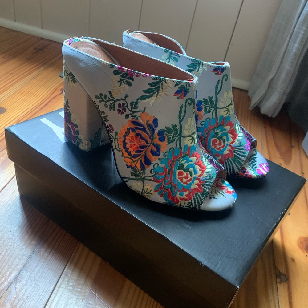 RENVY Baroque Slide on Heels